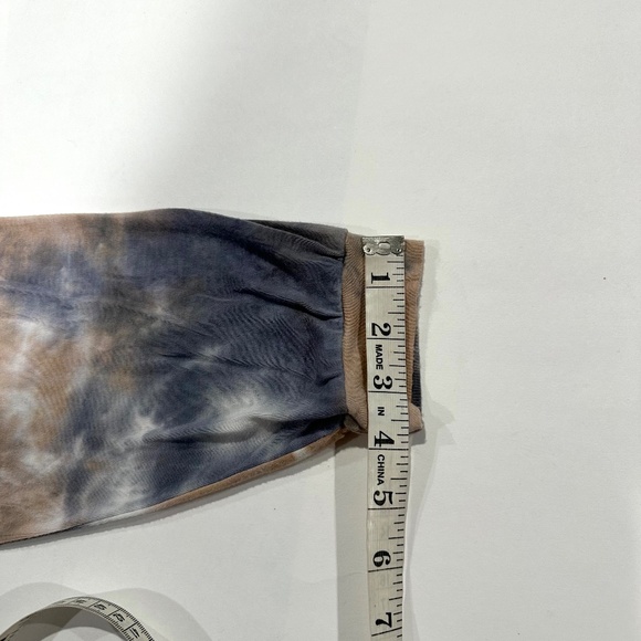 Tie Dye Sweatshirt for Women - Size M. - Picture 10 of 10